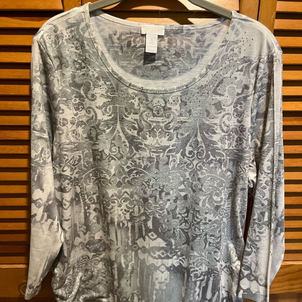 13. WOMENS CHICO’S 3/XL DETAIL TOP